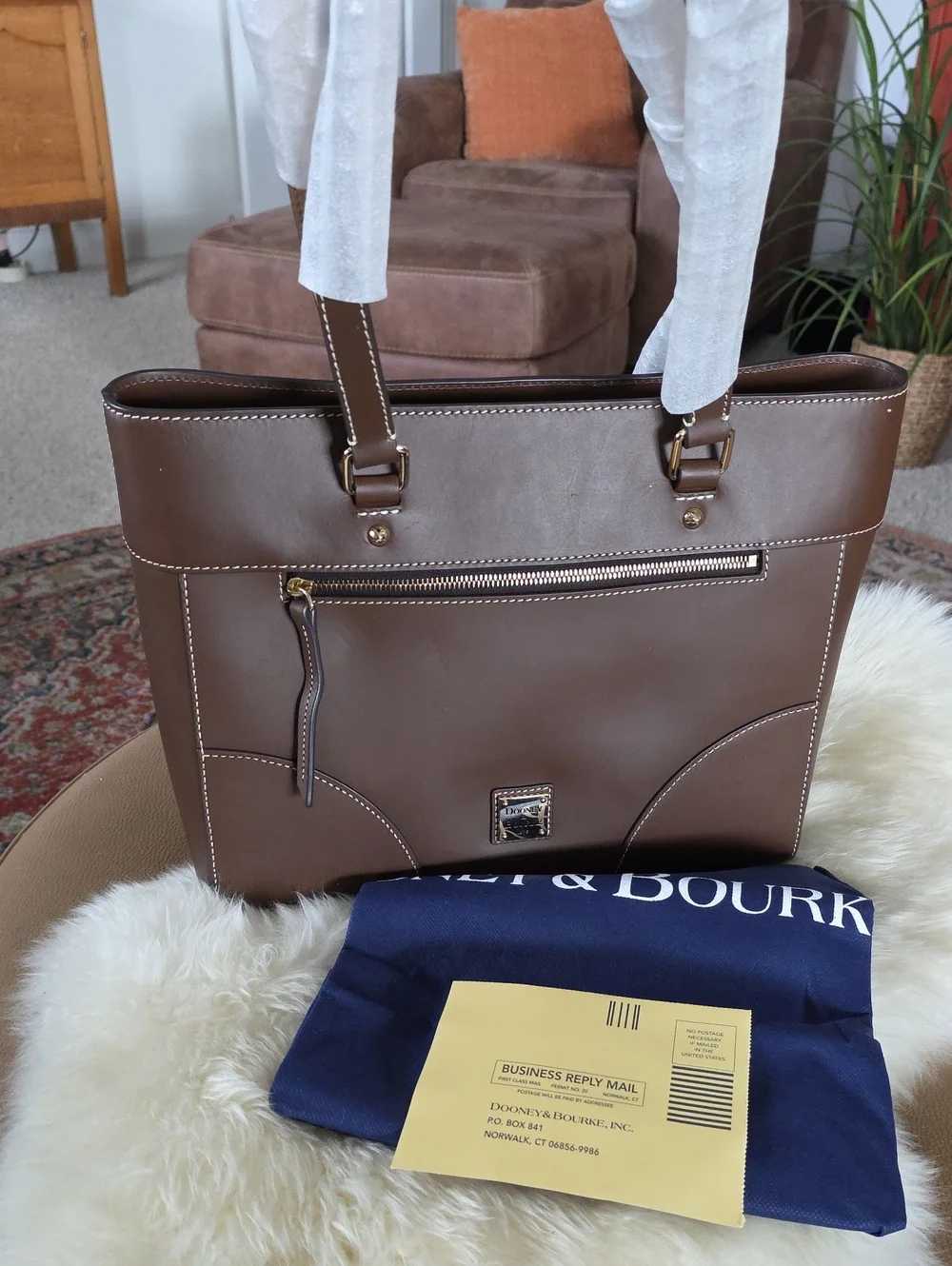 Beautiful NWT Dooney & Bourke Large Chestnut Leather Mila Tote 🤎🎁❤️